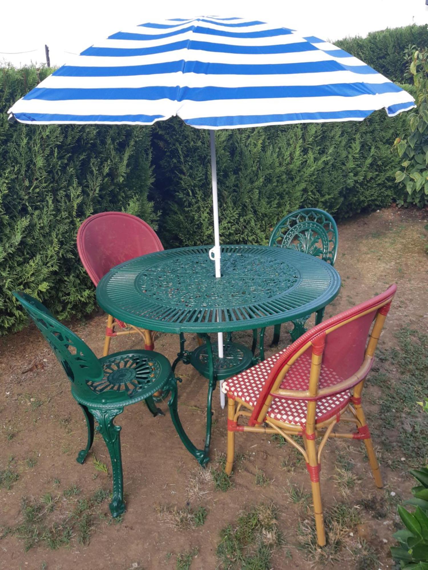 Chambre Lit Double Dans Pavillon , Chez Lilyanne Tonnay-Charente Exterior foto