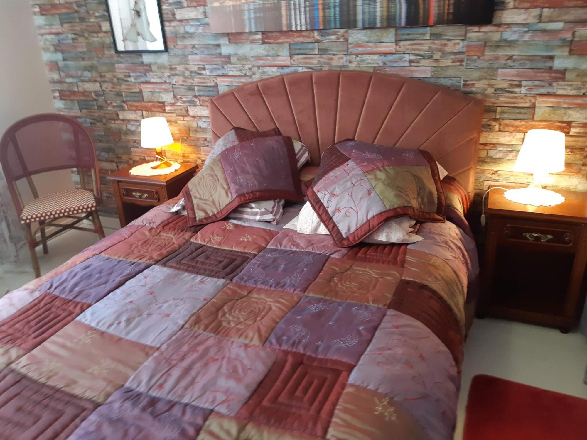 Chambre Lit Double Dans Pavillon , Chez Lilyanne Tonnay-Charente Exterior foto